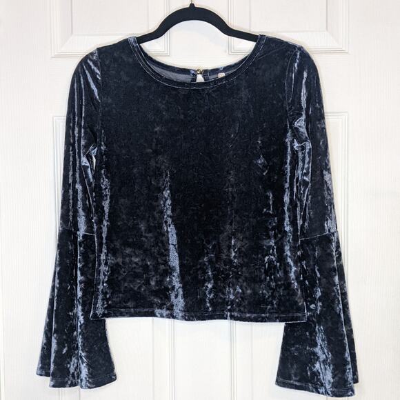 True Destiny Blue Crush Velvet Velour Long Bell Sleeves Top M - Picture 1 of 15